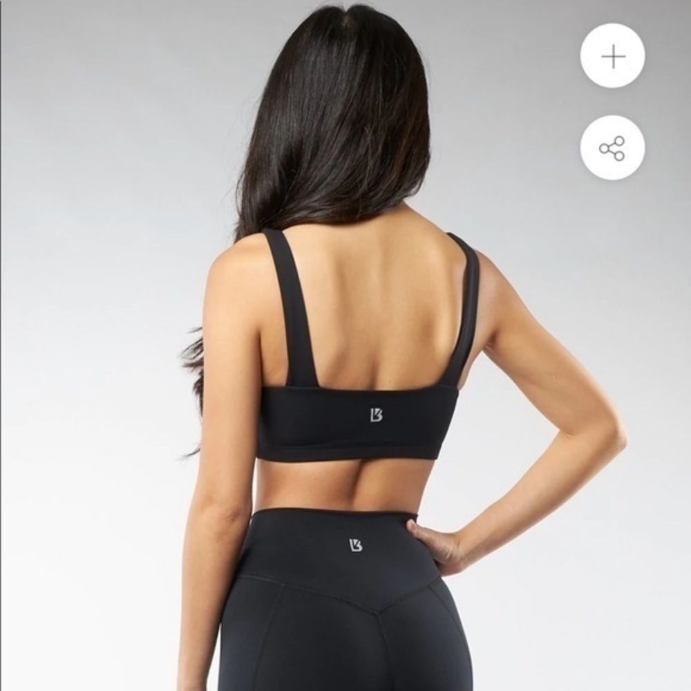 BuffBunny Dive Zip Sports Bra - Picture 4 of 7